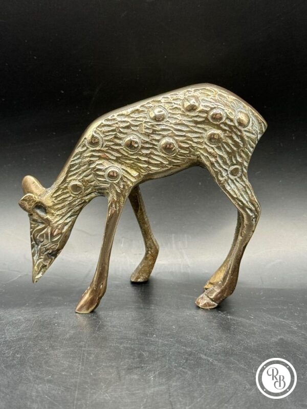 biche en laiton doré sculpté, estimation années 60/70