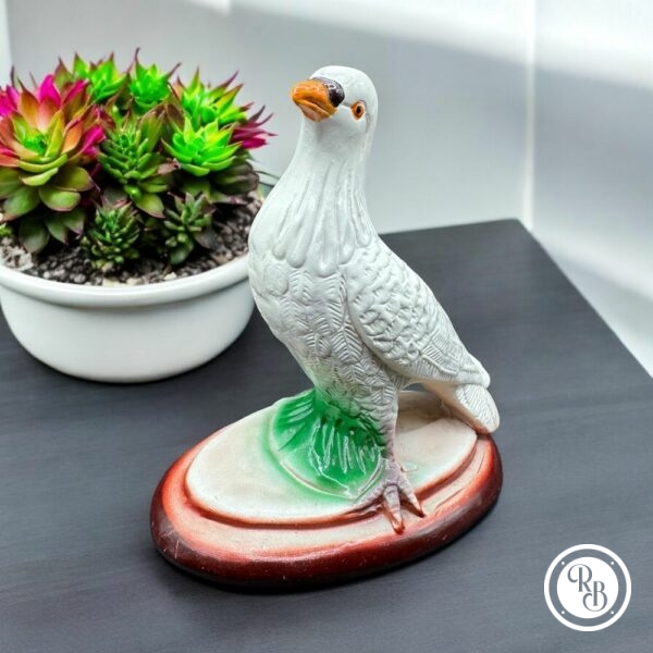 Figurine en Porcelaine blanche - Une Colombe - Collection - Décoration - Oiseau